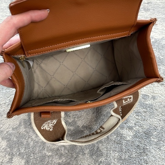 Steve Madden Bwebber Convertible Tote Bag True Cognac Viral TikTok - Picture 15 of 16